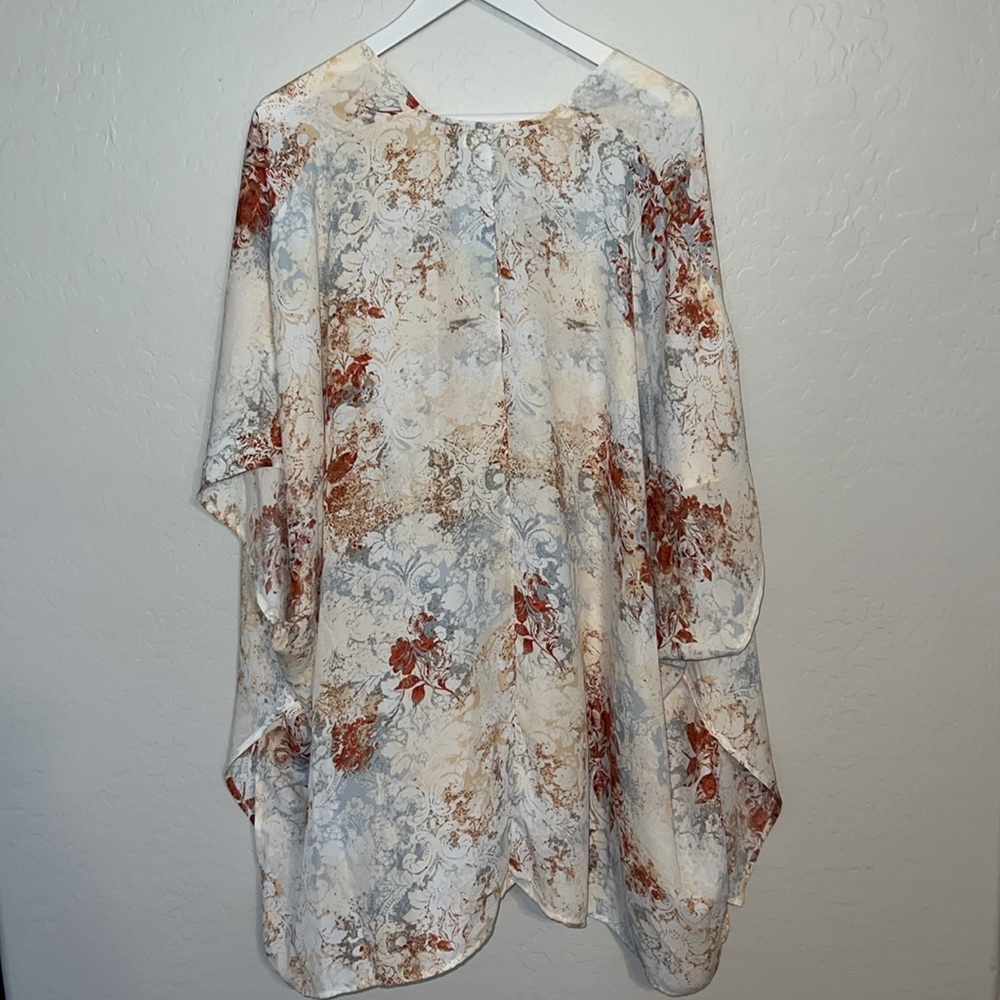 NWT Maurices Elegant Floral Kimono One Size New Oversized - Picture 4 of 5